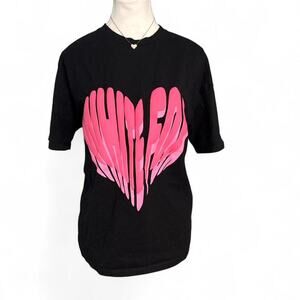White Fox Cotton Oversized Black & pink heart graphic tee size XS- Small